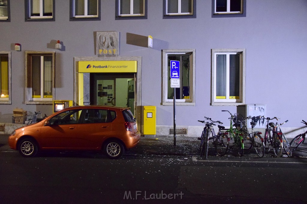 Geldautomat gesprengt Koeln Lindenthal Geibelstr P002.JPG - Miklos Laubert